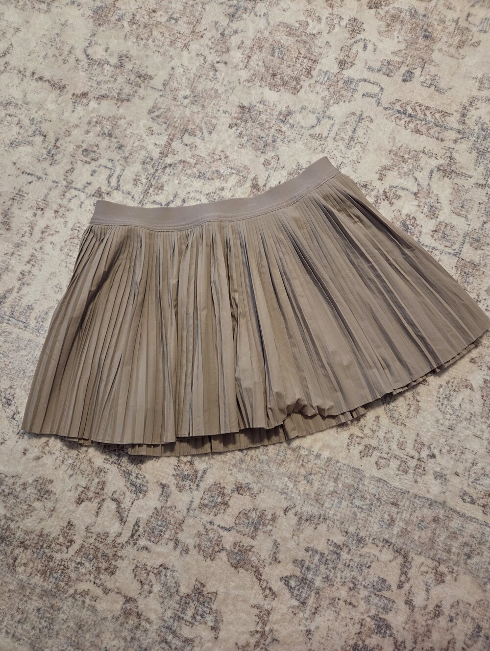 Old Navy Micro Pleaed Skort